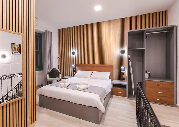 Gb - Triplex * Valletta