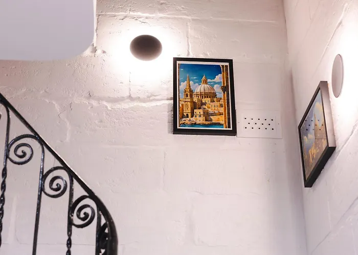 Gb - Triplex * Valletta