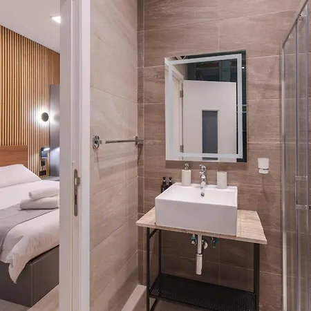 Gb - Triplex Valletta